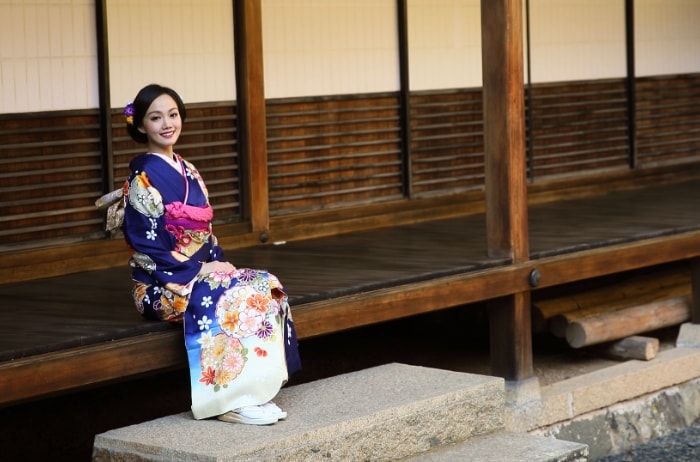 大人の記念日に京都清水寺周辺で振袖撮影